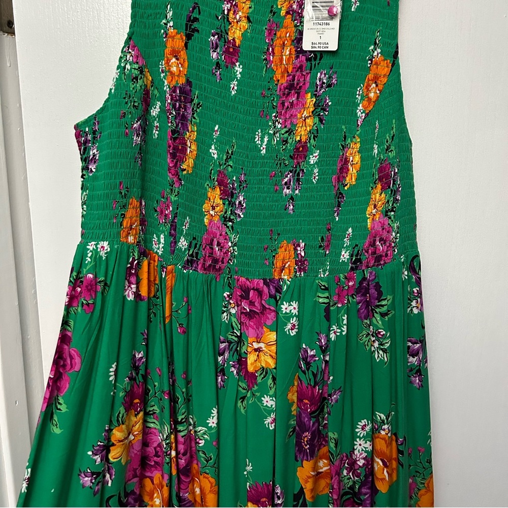 Torrid size 1 dress, brand new never worn dress. Beautiful spring/dress.
